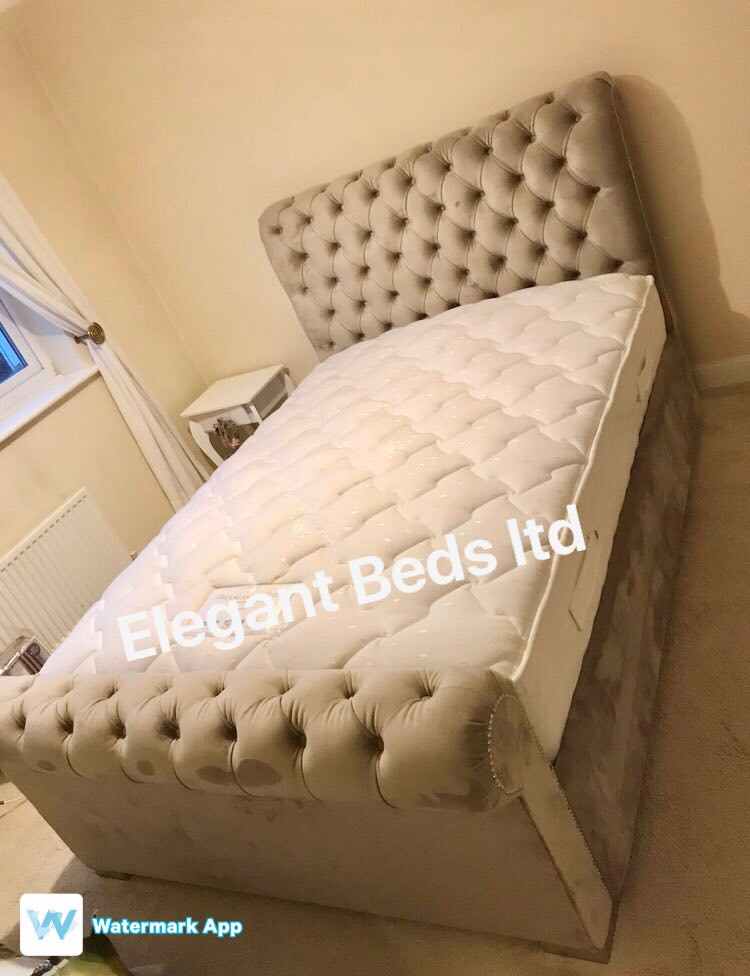 Chesterfield Bed - Image 8