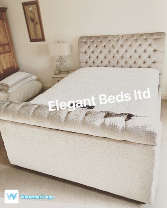 Chesterfield Bed - Image 10