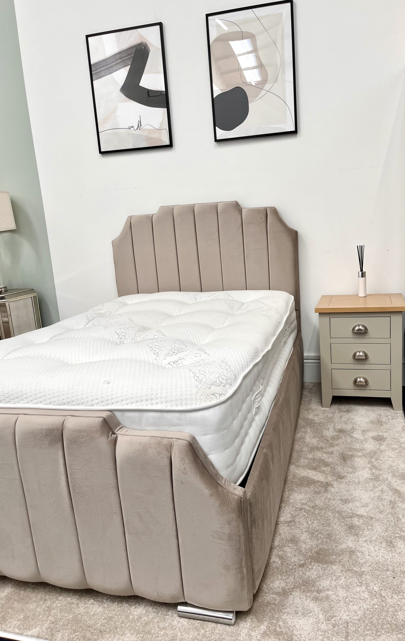 Manhattan Bed - Image 10