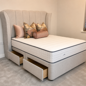 Montana Divan