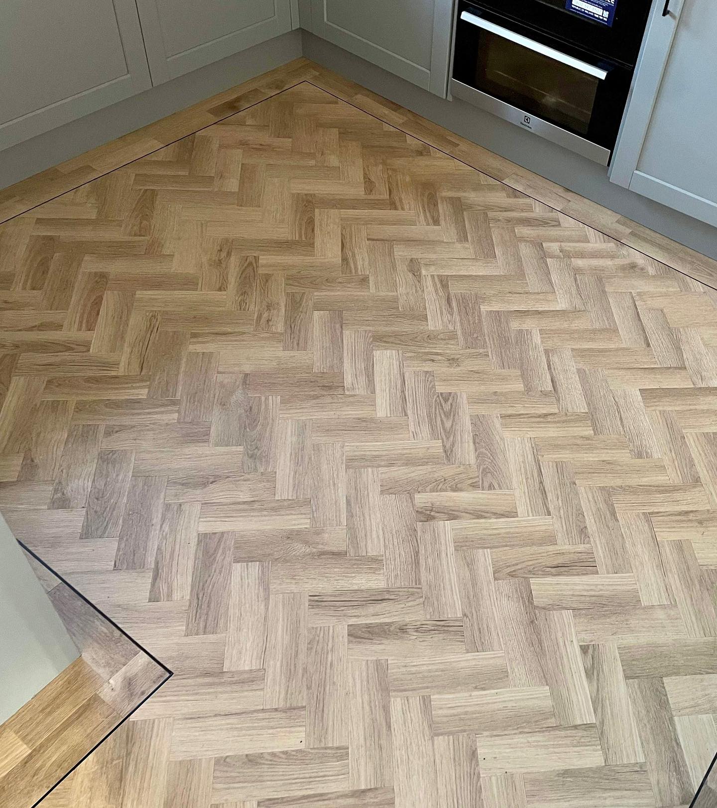 LG - Dusty Beige Small Parquet - Image 4