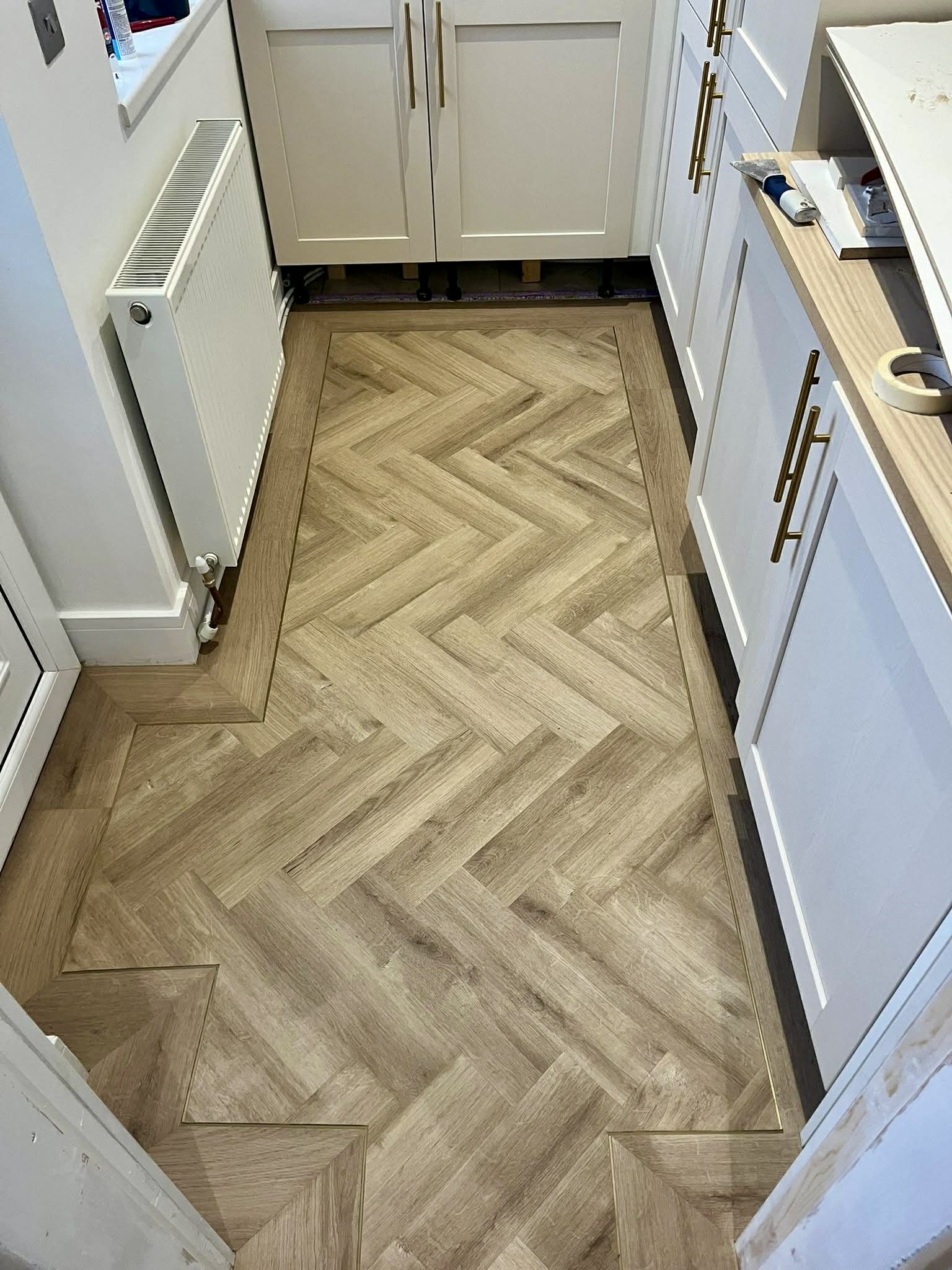 LG - Dusty Beige Large Parquet - Image 15