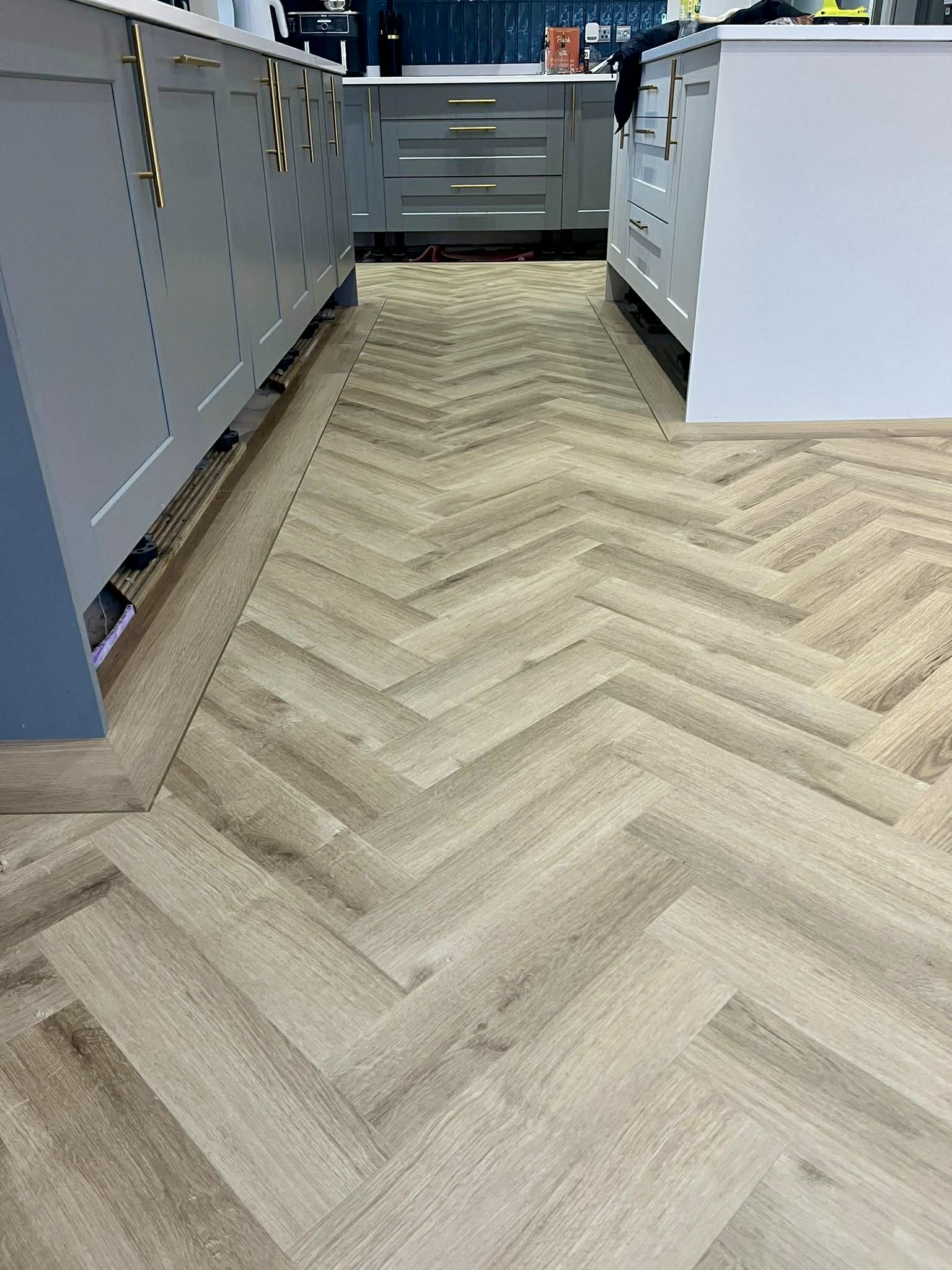 LG - Dusty Beige Large Parquet - Image 17