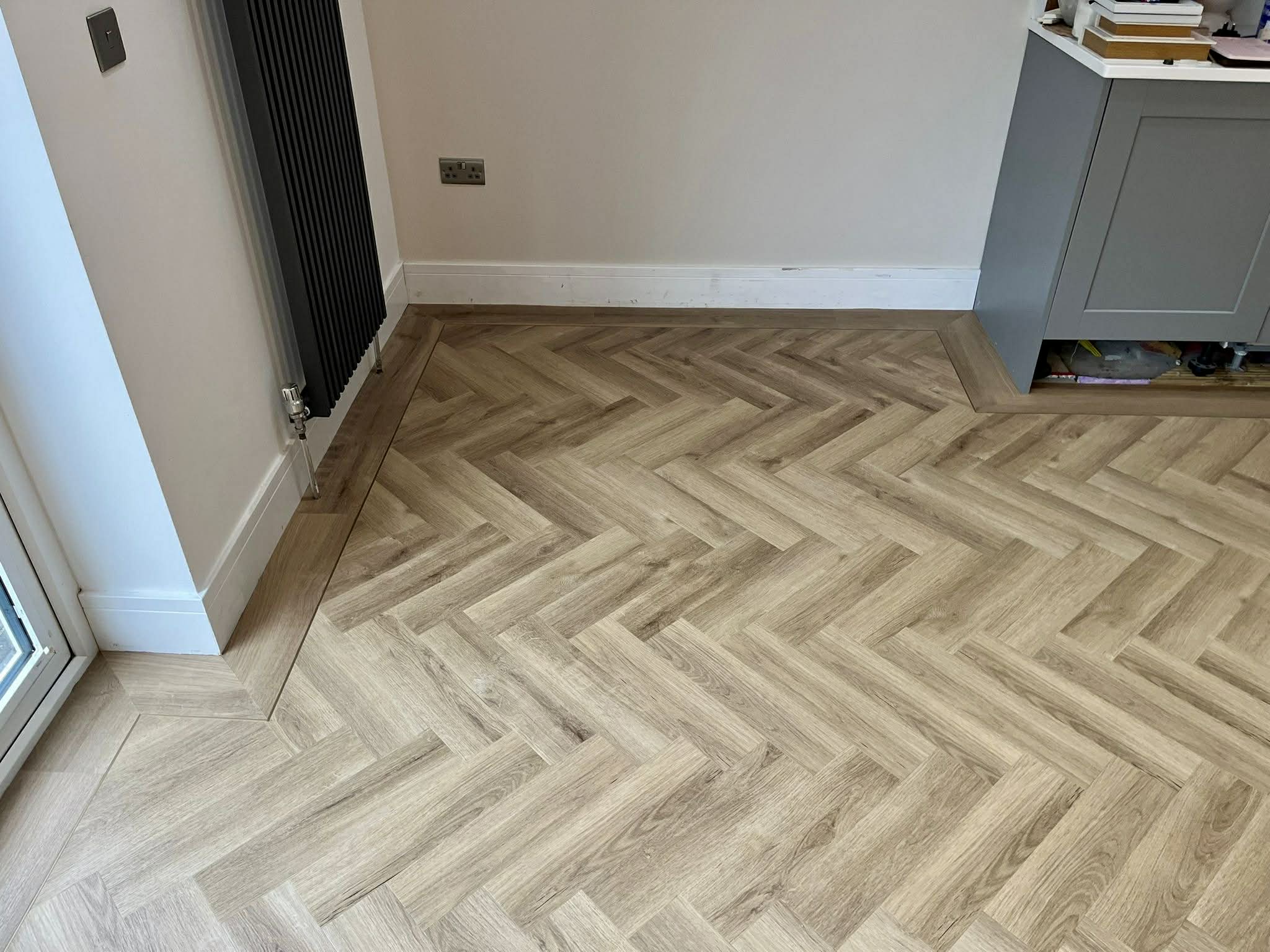 LG - Dusty Beige Large Parquet - Image 10