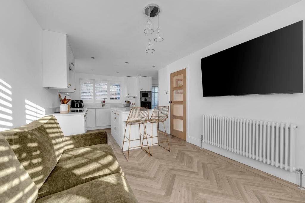 Camaro - Naked Blond Oak Large Parquet - Image 35