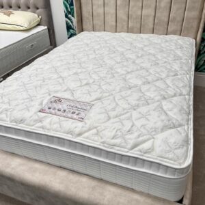 4'6ft Celebration Deluxe 1800 Mattress